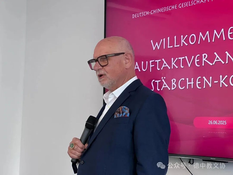 Vorsitzender der Weber Schmuck GmbH und Aufsichtsratsvorsitzender des Verbands, Herr Alfred Weber