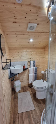 We offer Hot Tub Retreats, Roamntic Getaways and Breaks for Friends & Families here at Boutique Country House in Northern Ireland