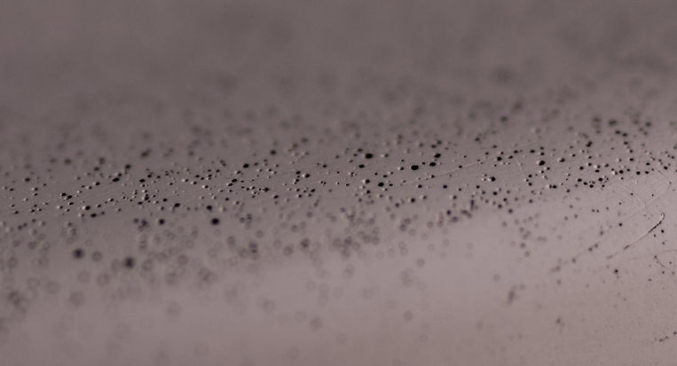 gelcoat-with-pinholes.jpg