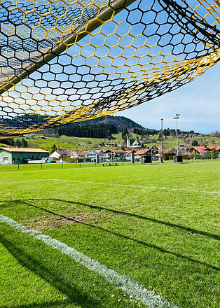 Seifriedsberg_Fußballplatz_April2023.jpg