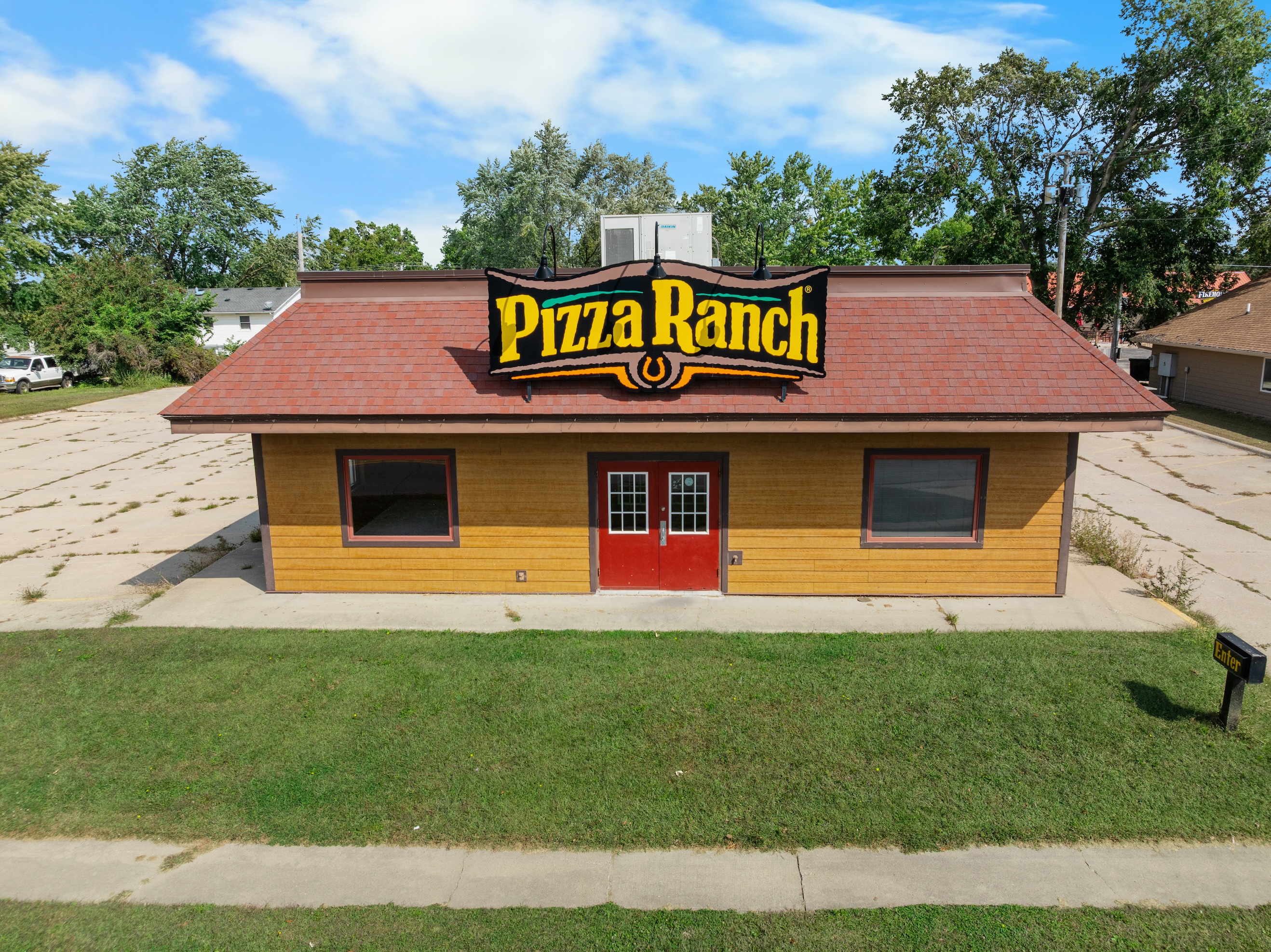 Pizza Ranch Exterior