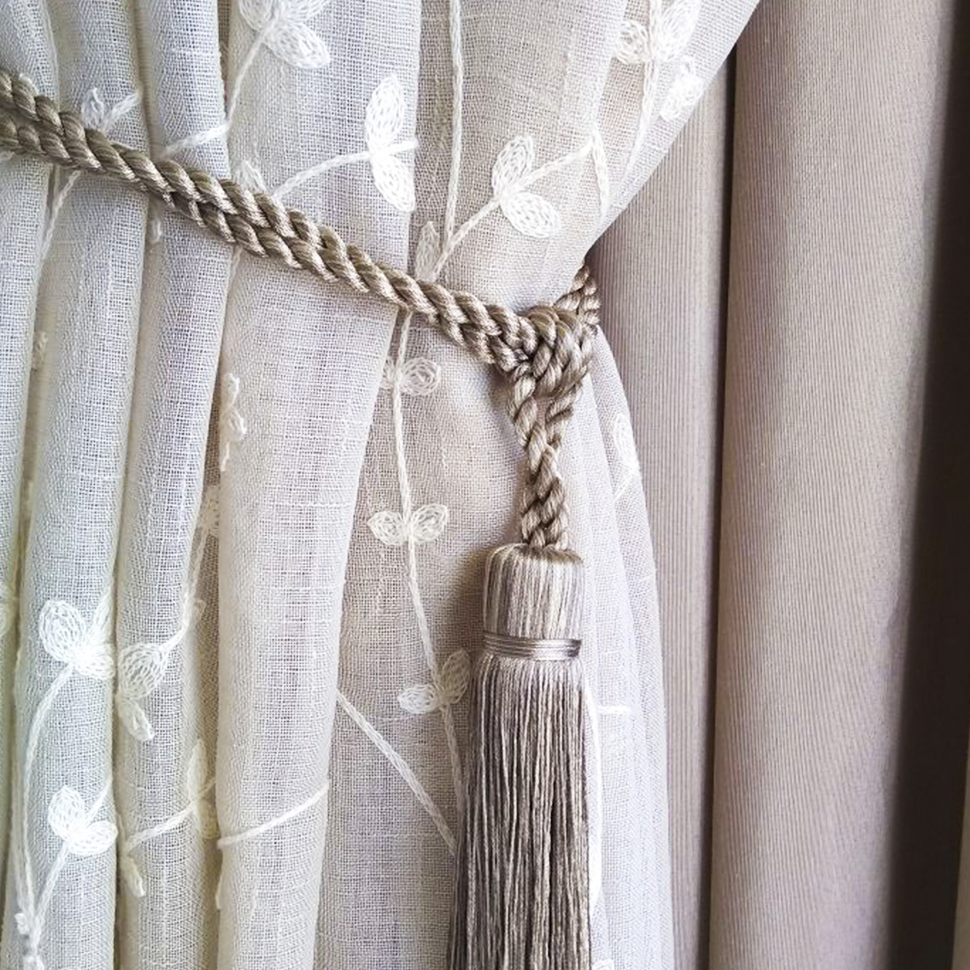 Pingente para Cortina Simples Cor Nude Mesclado (234)