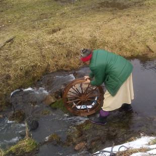 S19-Colonial-waterwheel