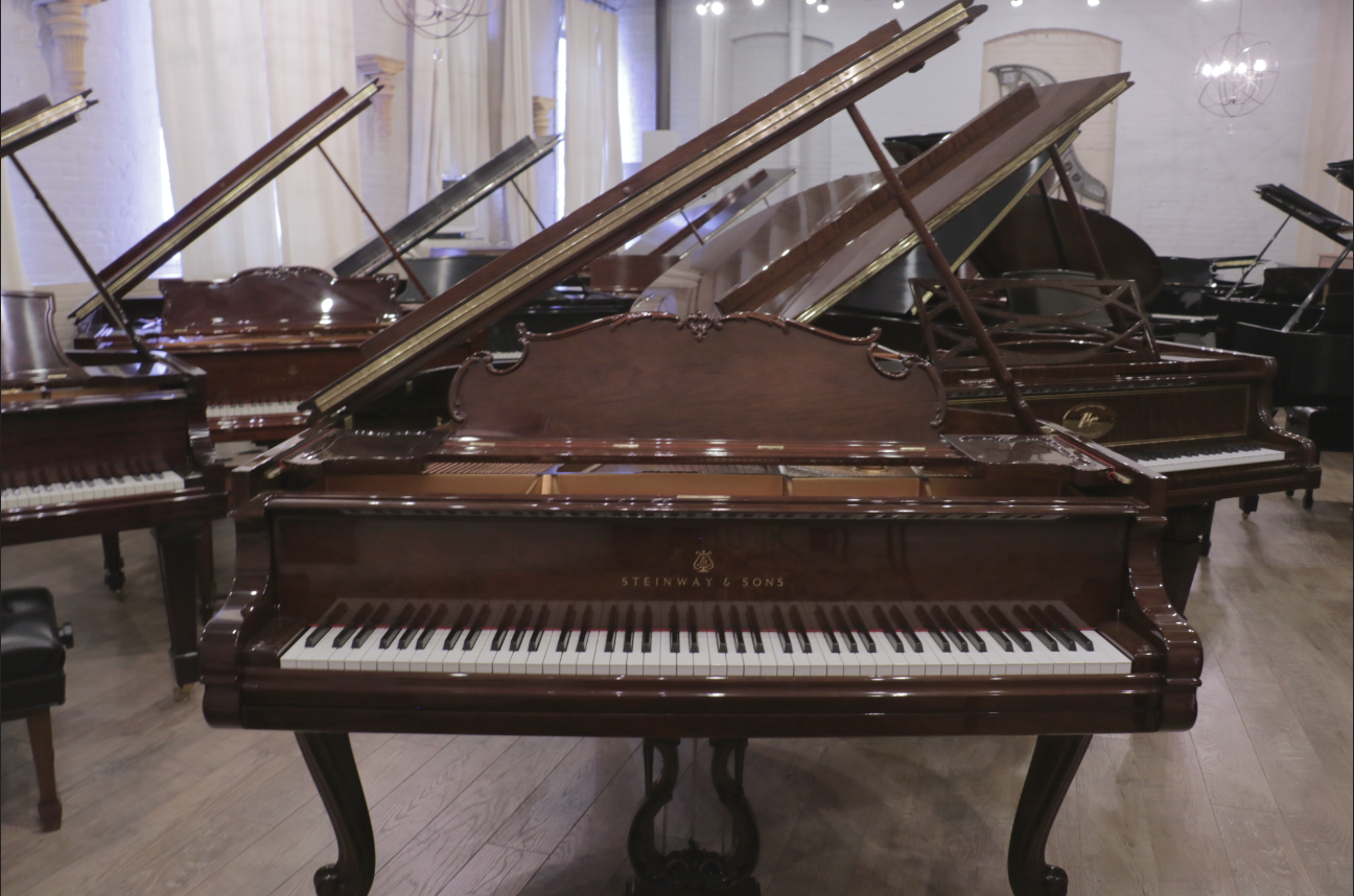 Steinway & Sons Model M
