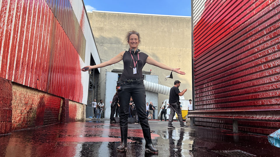 Coralie Fargeat en coulisses de son film choc