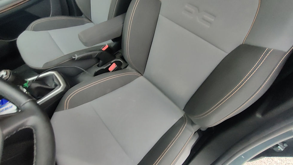 Miniatura: Dacia Jogeer 1.0 TCe GPL 100 CV 5 posti Extreme