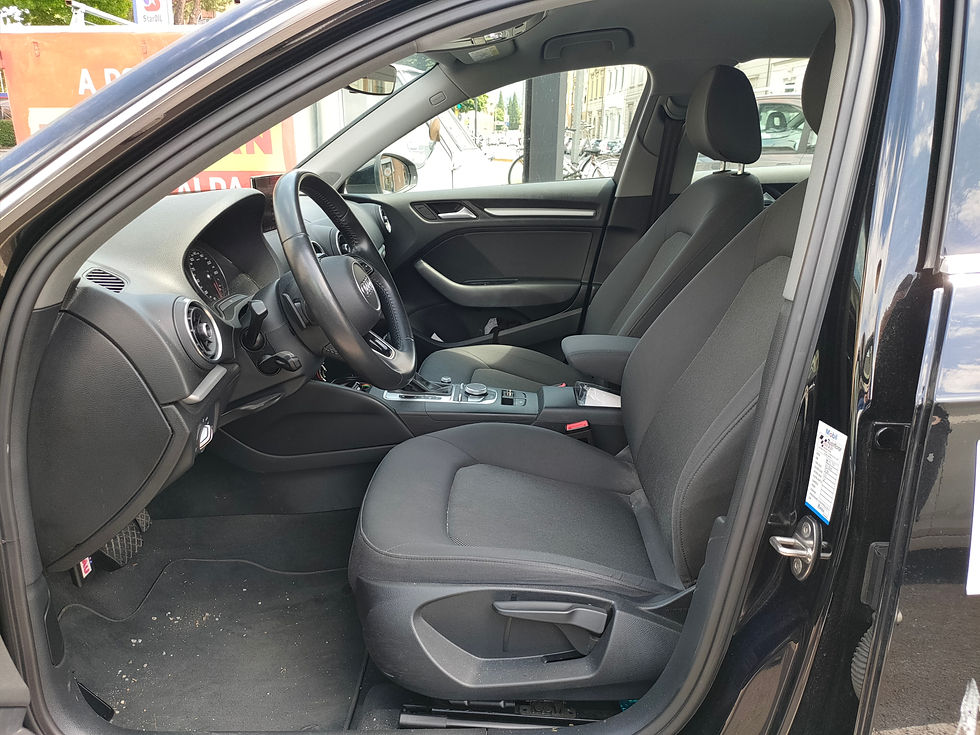 Miniatura: Audi A3 SPB 30 TDI S tronic Business Neopatentati