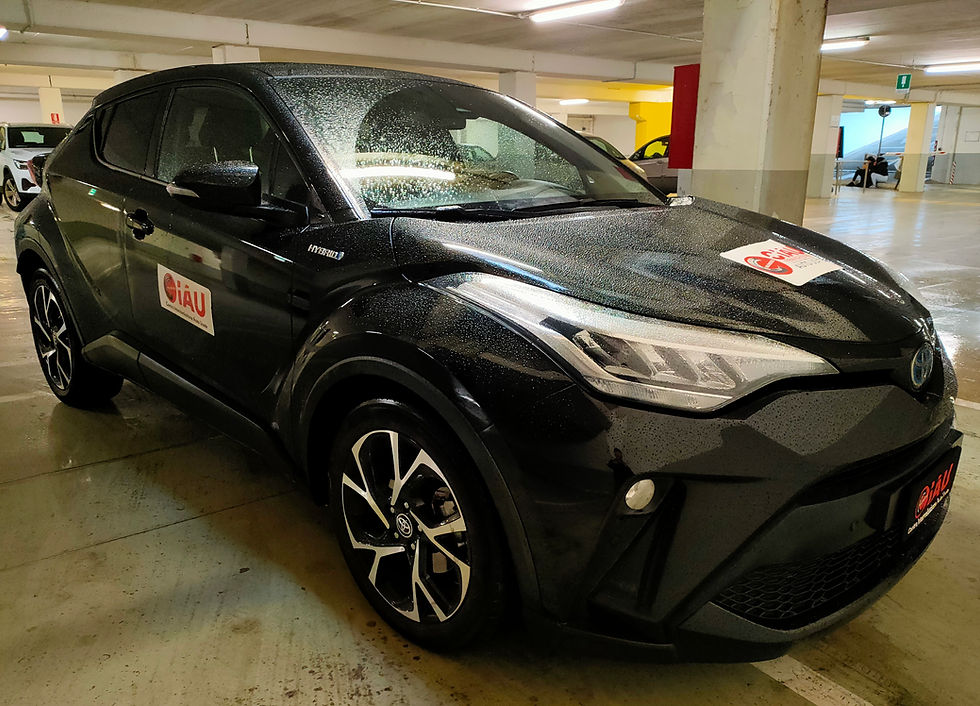 Miniatura: Toyota C-HR 1.8 Hybrid E-CVT Trend per  Neopatentati