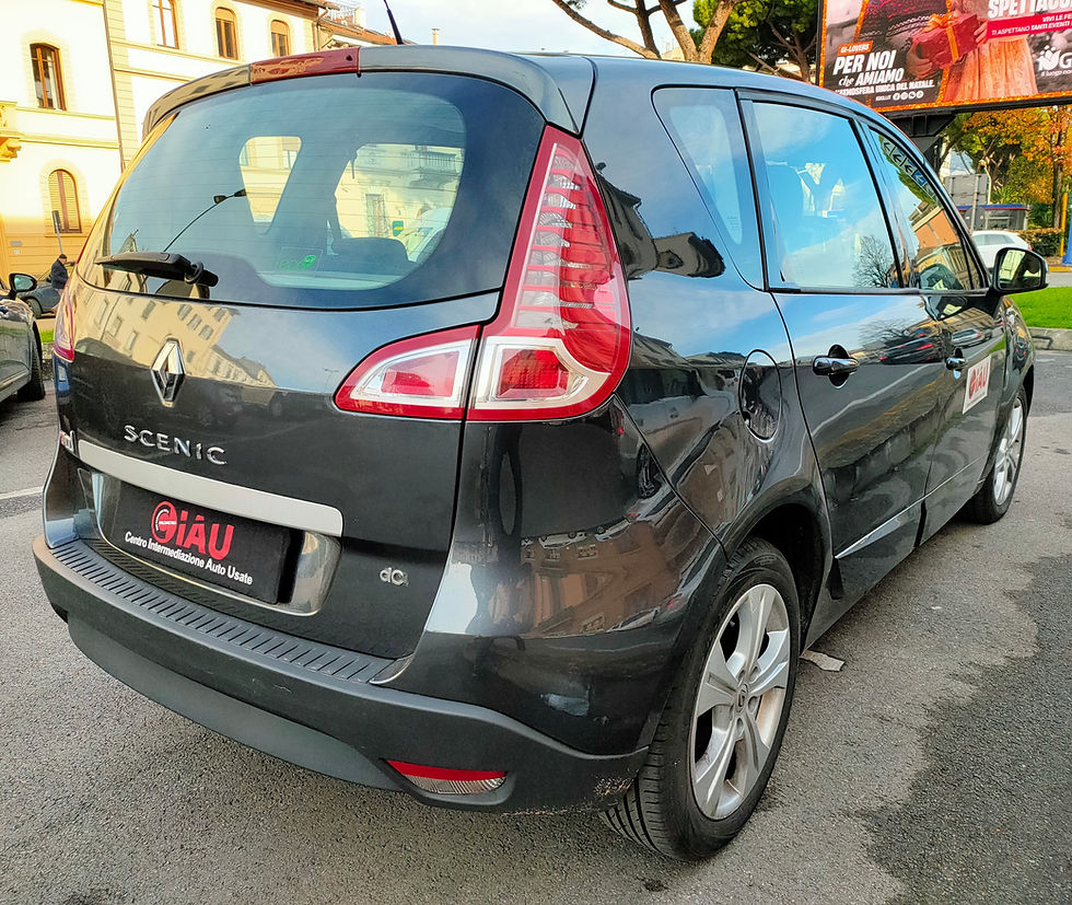 Miniatura: Renault Scenic X-Mod 1.5 dCi 110CV Luxe per Neopatentati