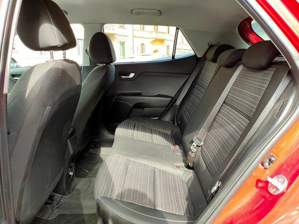 Miniatura: Kia Stonic 1.2 DPI ECO GPL Style per Neopatentati