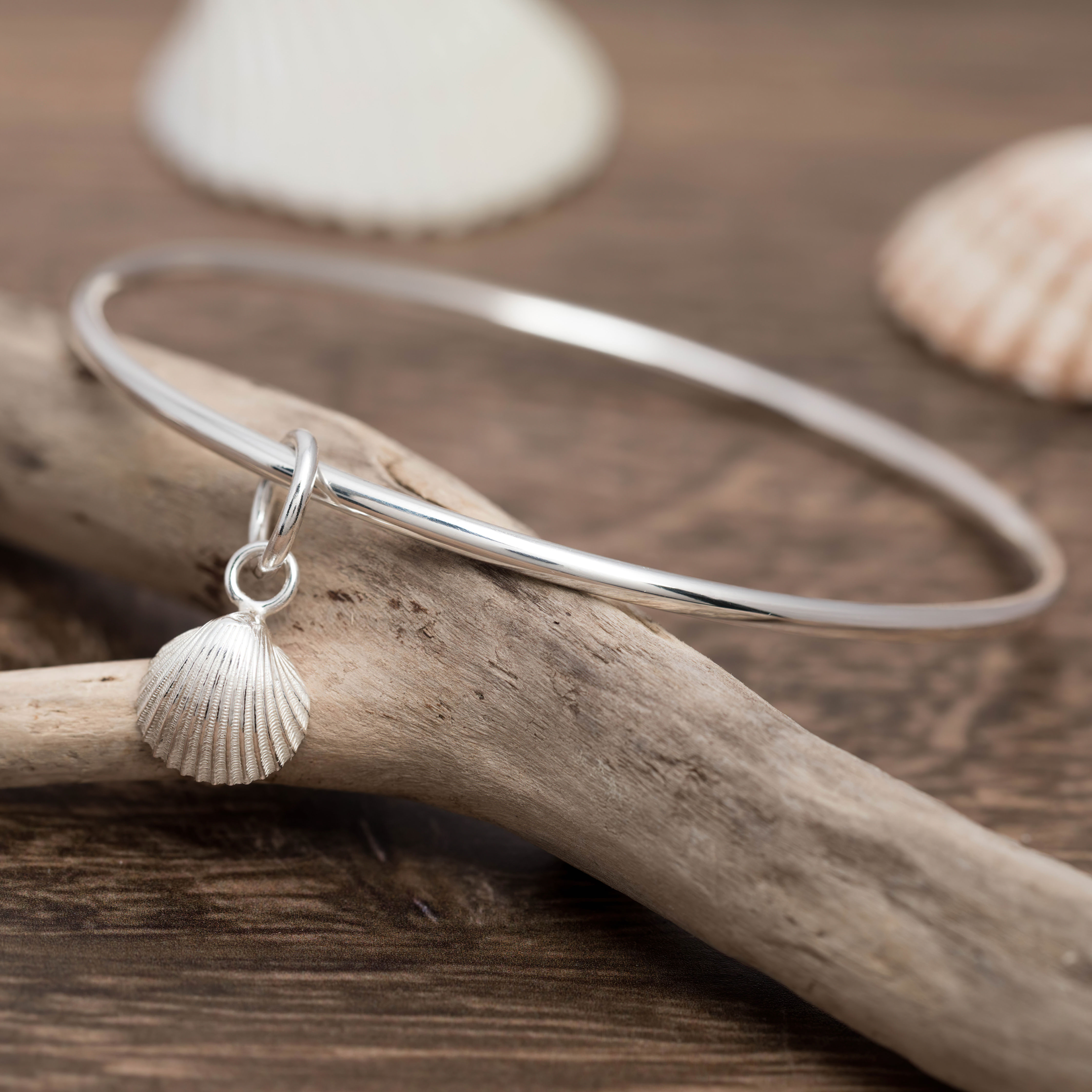 Cockle Shell Bangle