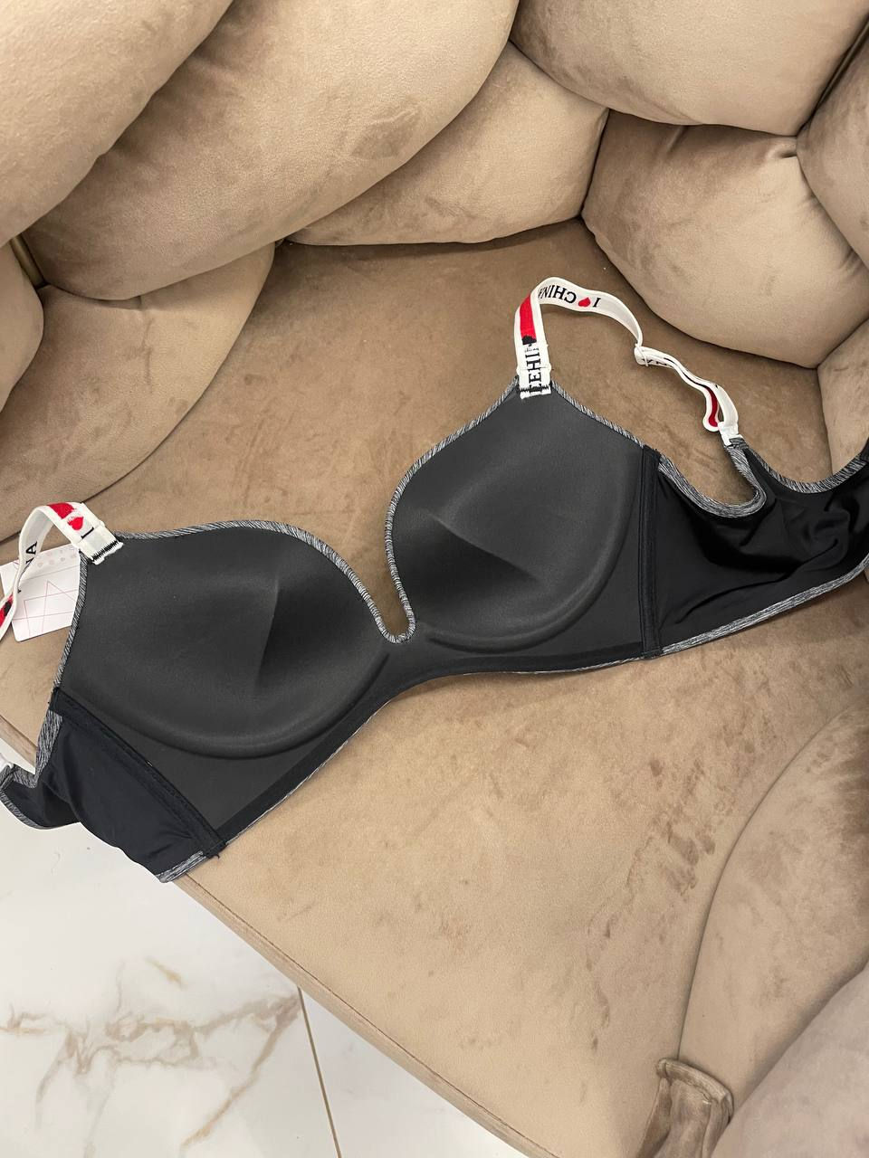 Прев'ю: Гладкий бра безкісточковий чашка B 150 грн/од.