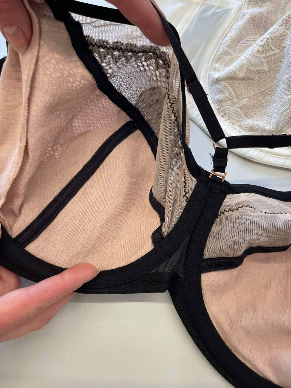 Прев'ю: Мереживна бра зйомний чокер  чашка С 625  грн/од