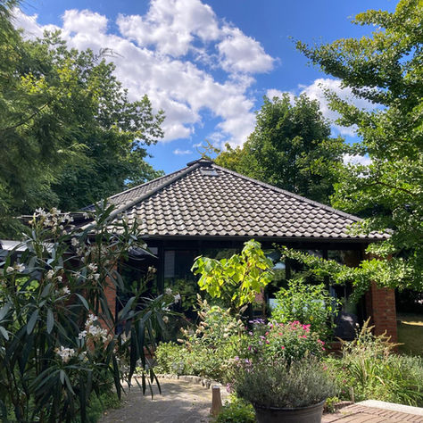 Der Pavillon im Garten der Lebenswiege in Kirchhatten