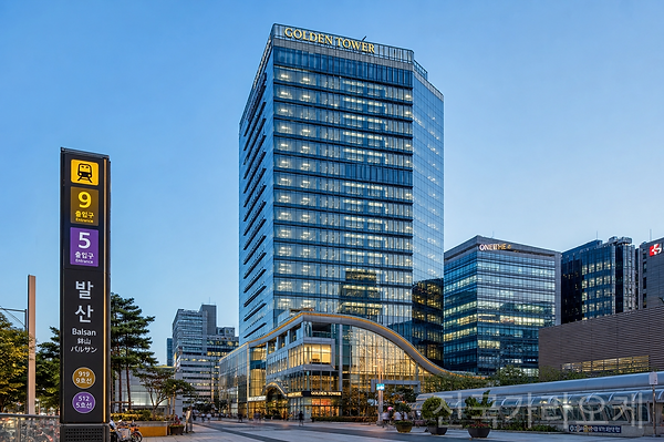 발산역 골든타워 전경
