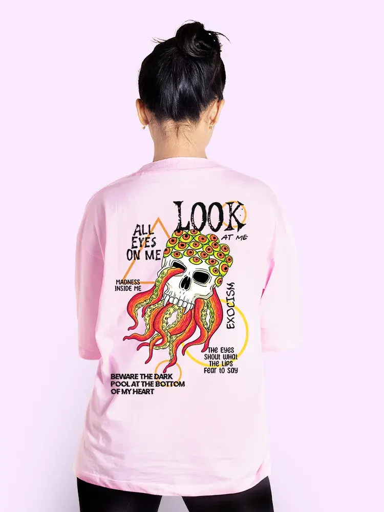 Thumbnail: "All eyes on me Skullhead" Women Oversized T-Shirt