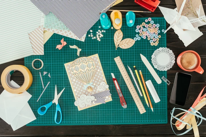 Papercrafting Pot Luck