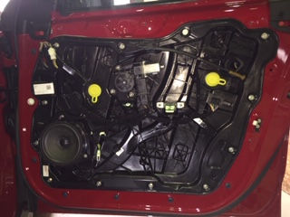 アルファロメオ　ステルヴィオ　純正スピーカー