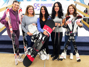 MOM'S LITTLE BLACK BOOK | Snowlike Studio in Schaumburg