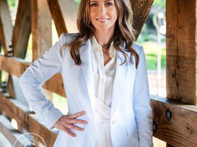 FALL REAL ESTATE | Top Producing Realtor, Ewelina Rafael of CB Global Luxury is Helping Community Residents Navigate Buying & Selling