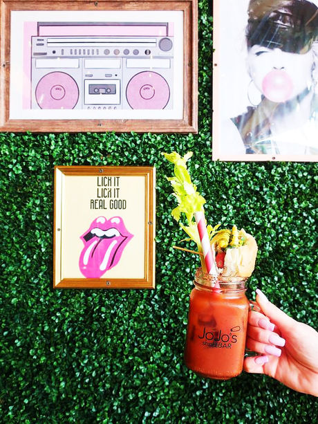 DOWNTOWN NAPERVILLE | Make Some Memories at JoJo’s ShakeBAR Naperville’s Treehouse