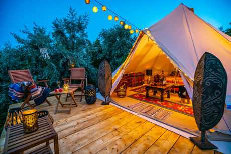 CAMPING vs. GLAMPING | Choosing the Best Outdoor Adventure & 24 Must-Haves to Match