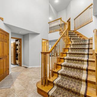 LOCAL LISTING TO LOVE❤️Create Family Memories in Beautiful Knoch Knolls of Naperville on Alyssa Drive