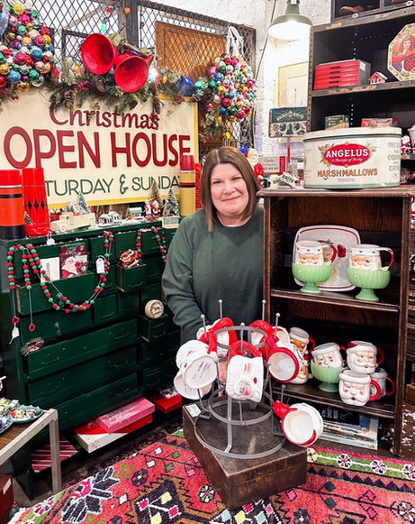 COVER STORY | A Very Vintage Christmas, Meet Local Designer Jocelyn Reimann