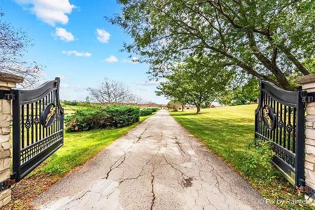 REAL ESTATE | Equestrian Paradise in Elburn Listed for$2.1 Million 3N065 Anderson Rd, Elburn