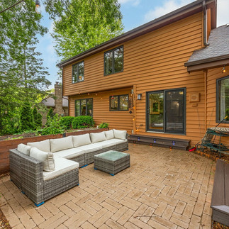 LOCAL LISTING TO LOVE❤️Create Family Memories in Beautiful Knoch Knolls of Naperville on Alyssa Drive