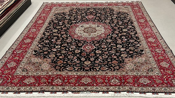 10' x 13' Persian Tabriz rug