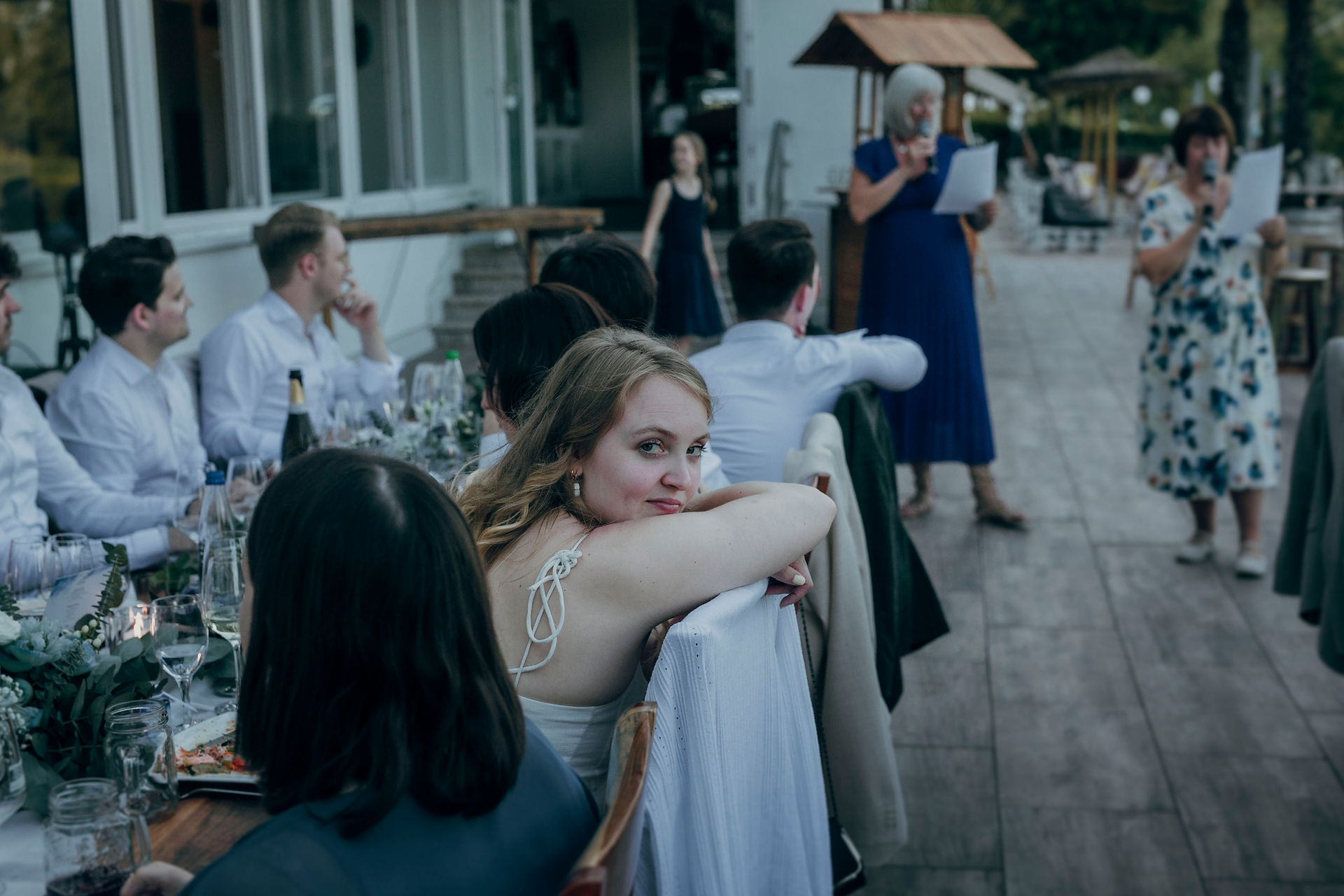 Reportagefotografin Nicole Groß fotografiert im Reportagestil deine Hochzeit in Stuttgart