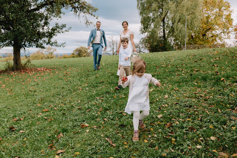 hochzeit mit Kindern; Hochzeitsfotos Kinder; Hochzeitsfotograf stuttgart; eventlocation lindenhof Hochzeitsfotograf; Nicole groß stuttgart fotografin