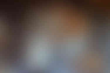 Tortenanschnitt auf dem Steinbachhof bei einer Sommerhochzeit