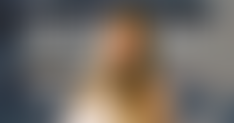 Sarah Durn portrait with Shelby Oaks background