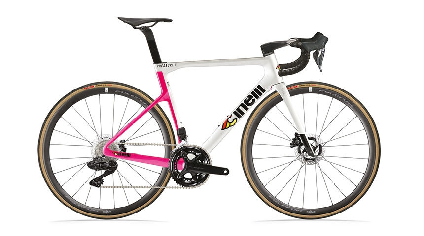 cinelli PRESSUR ⅡULTEGRA DISC Di2完成車