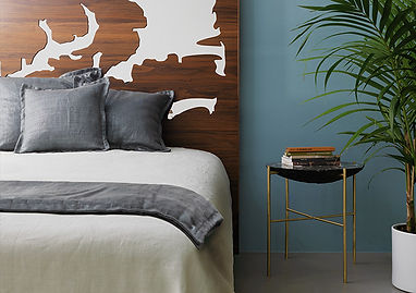 Detalle de la cama DAMASCO