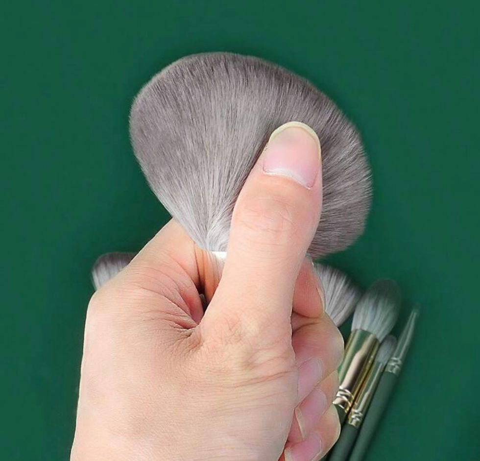 Thumbnail: 14pc Emerald green brush set 