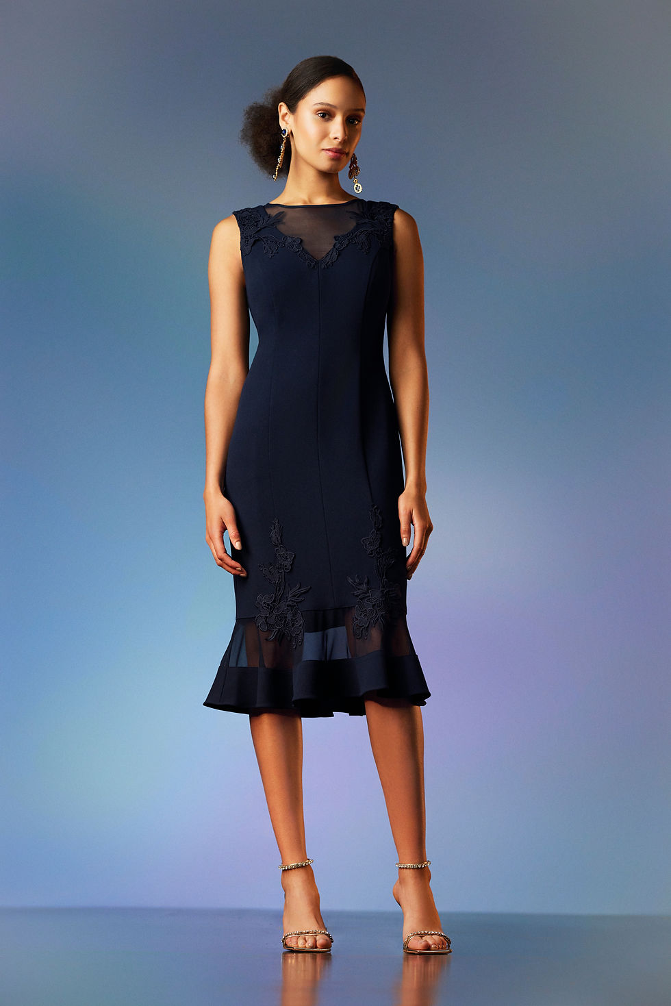 الصورة المصغرة: Mesh Detail Dress