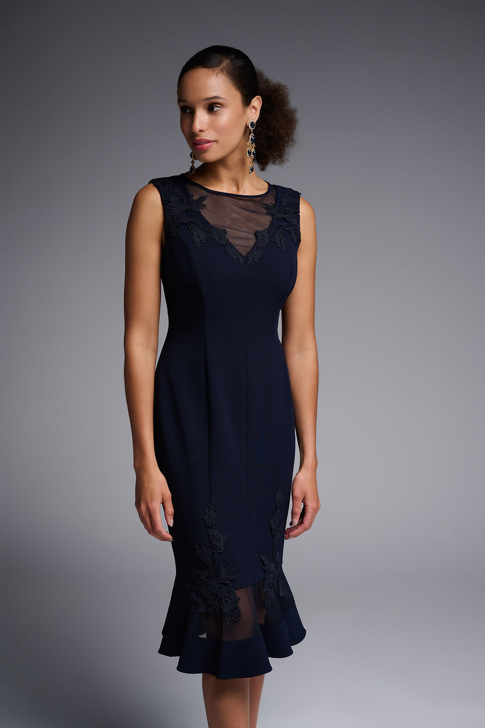 תמונה ממוזערת: Mesh Detail Dress