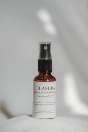 Das Bild zeigt Parfum Roll ons, für die Antonella Bura Etiketten design hat.