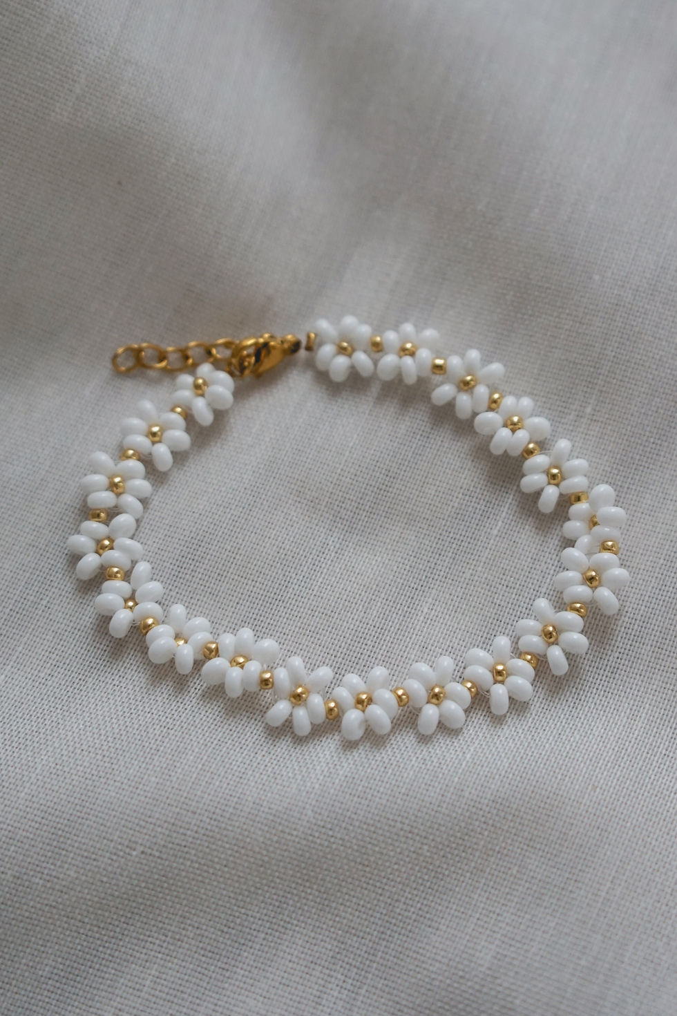 Miniaturbild: Blumenarmband Evelyn - Weiß Groß