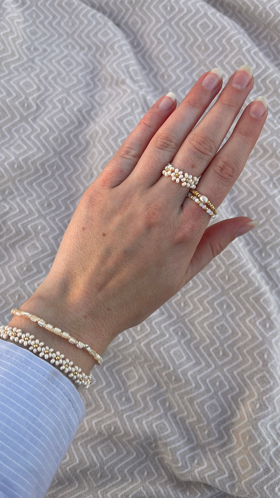 Miniaturbild: Blumenarmband Antonella -  Beige