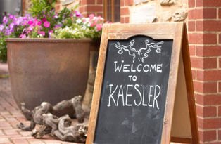 Meet the classic and exuberant Kaesler Wines