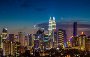 Best Places To Stay For Food And Nightlife in Kuala Lumpur