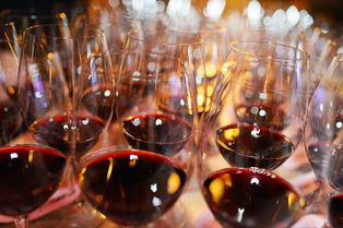 An intimate tasting of Lucy Margaux Wines