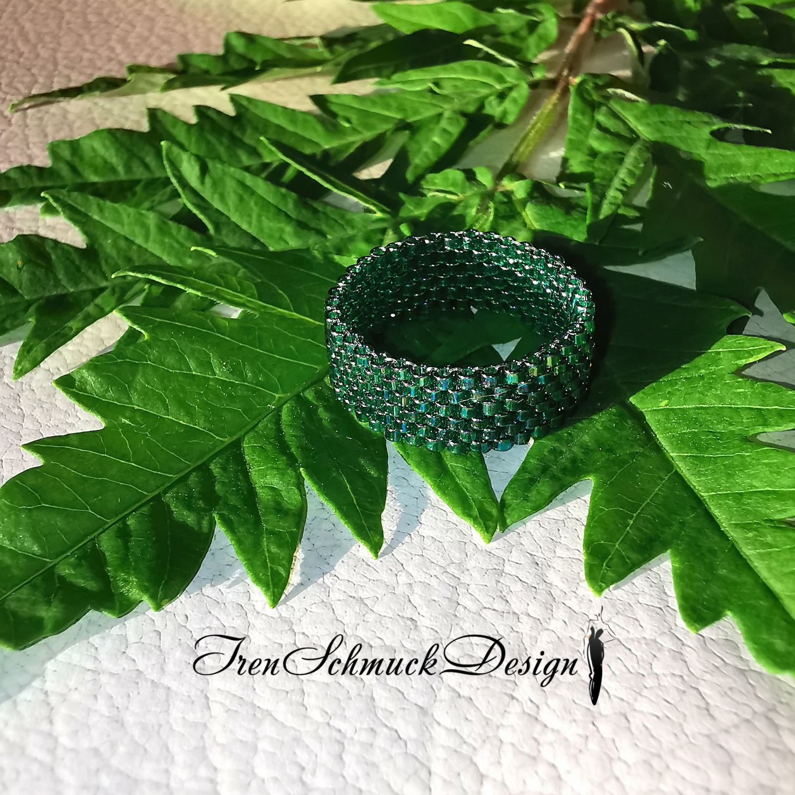 056-Ring/6-Gl.Perlen (0713/transparent Emerald Green)