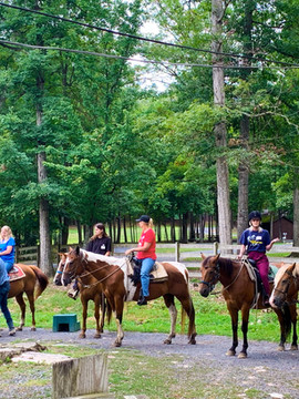 Horseback Rides | Fort Valley Ranch