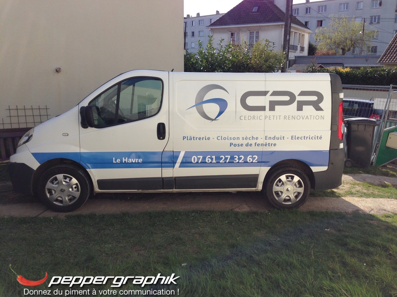 Marquage publicitaire véhicule utilitaire CPR Cédric Petit Rénovation réalisé par Peppergraphik au Havre