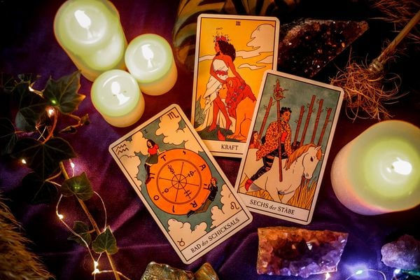 Thumbnail: Modern Witch Tarot